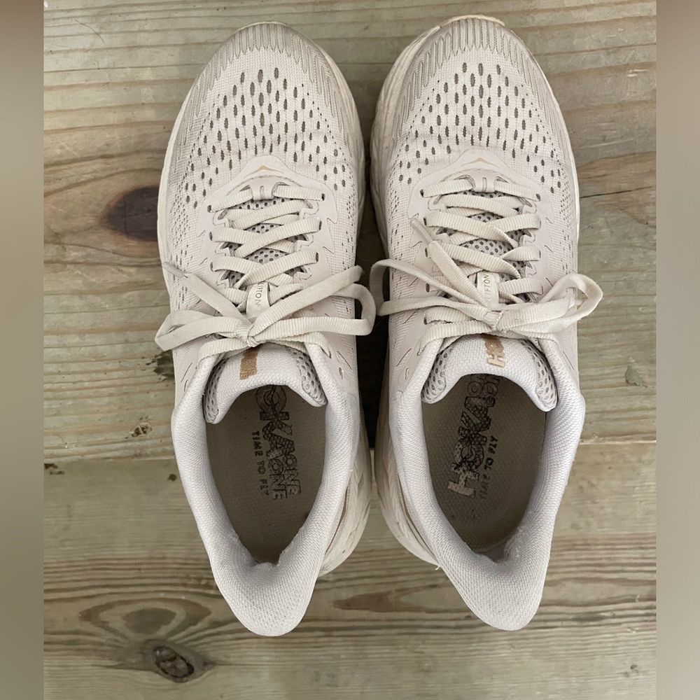 Hoka clifton 7 eggnog